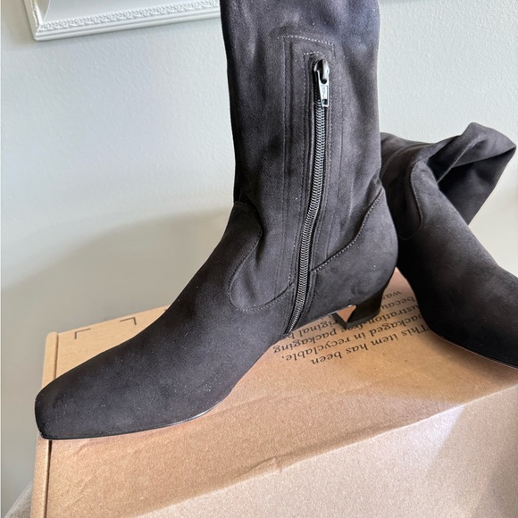 BERNARDO suede black tall knee boots 8.5 NEW kitten‎ heel - Picture 2 of 10